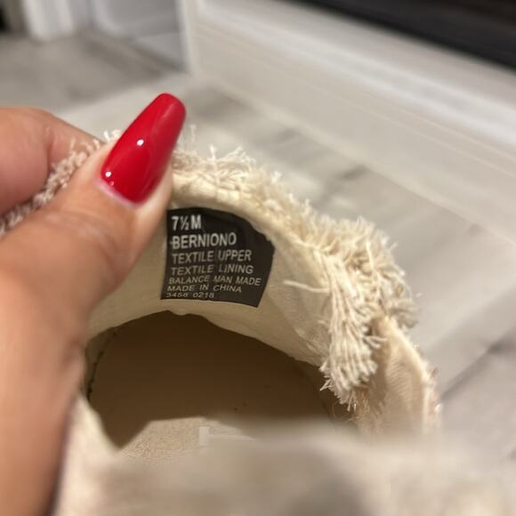 Nine West NWOT Canvas with Metallic Sneakers with Silver front detail. - Picture 8 of 9